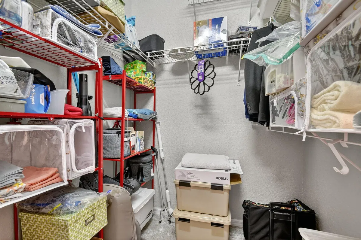 Residence photo 25