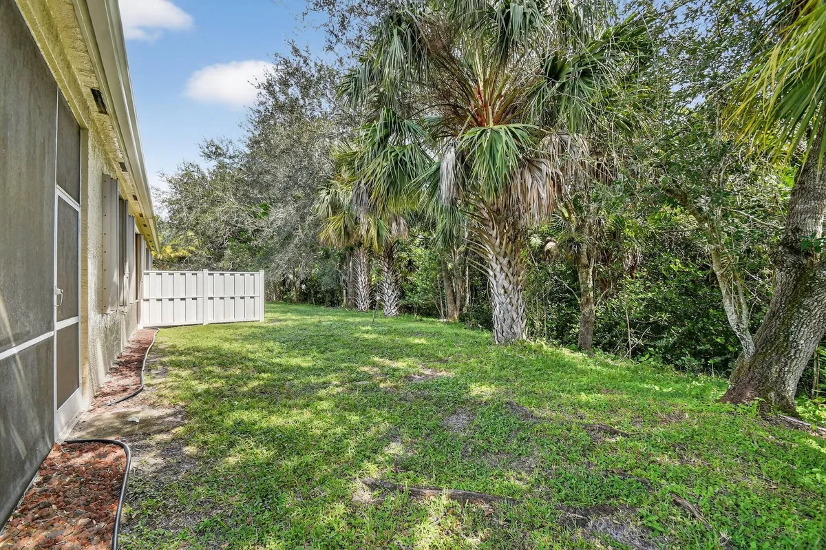 Residence photo 34