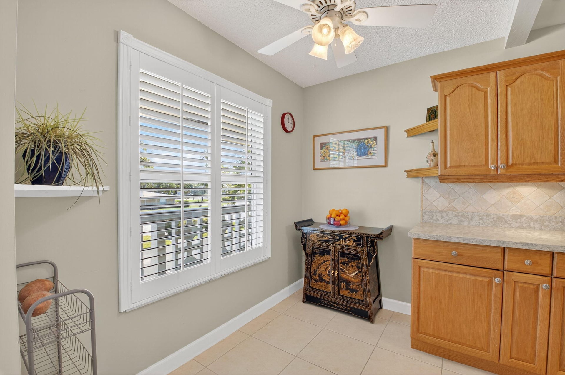 Unit 202 photo 7
