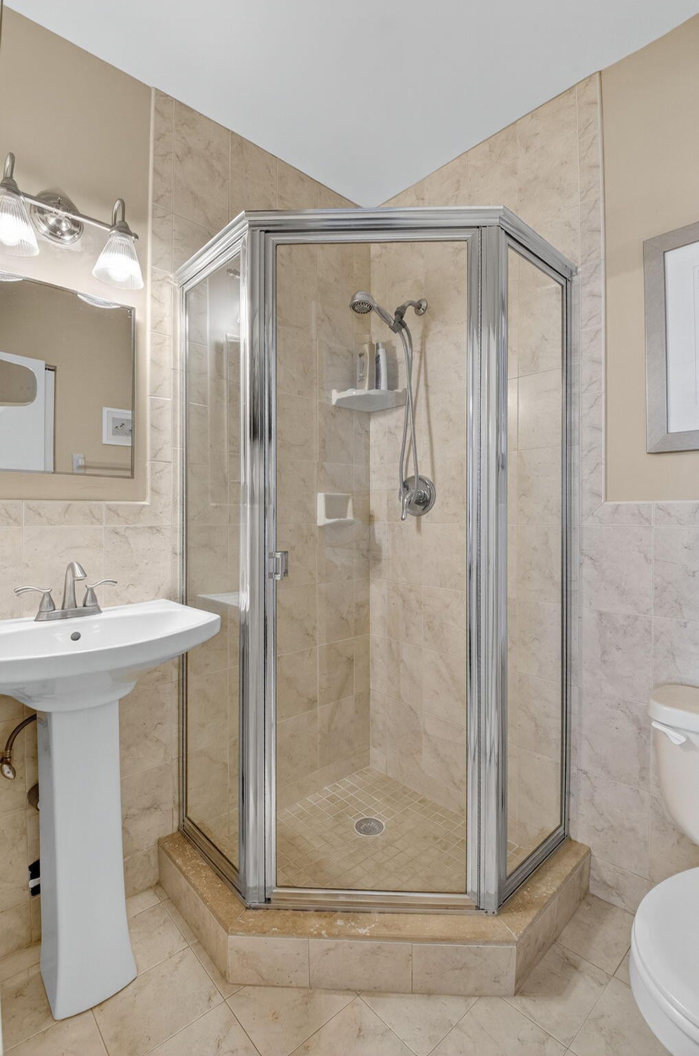 Unit 202 photo 19