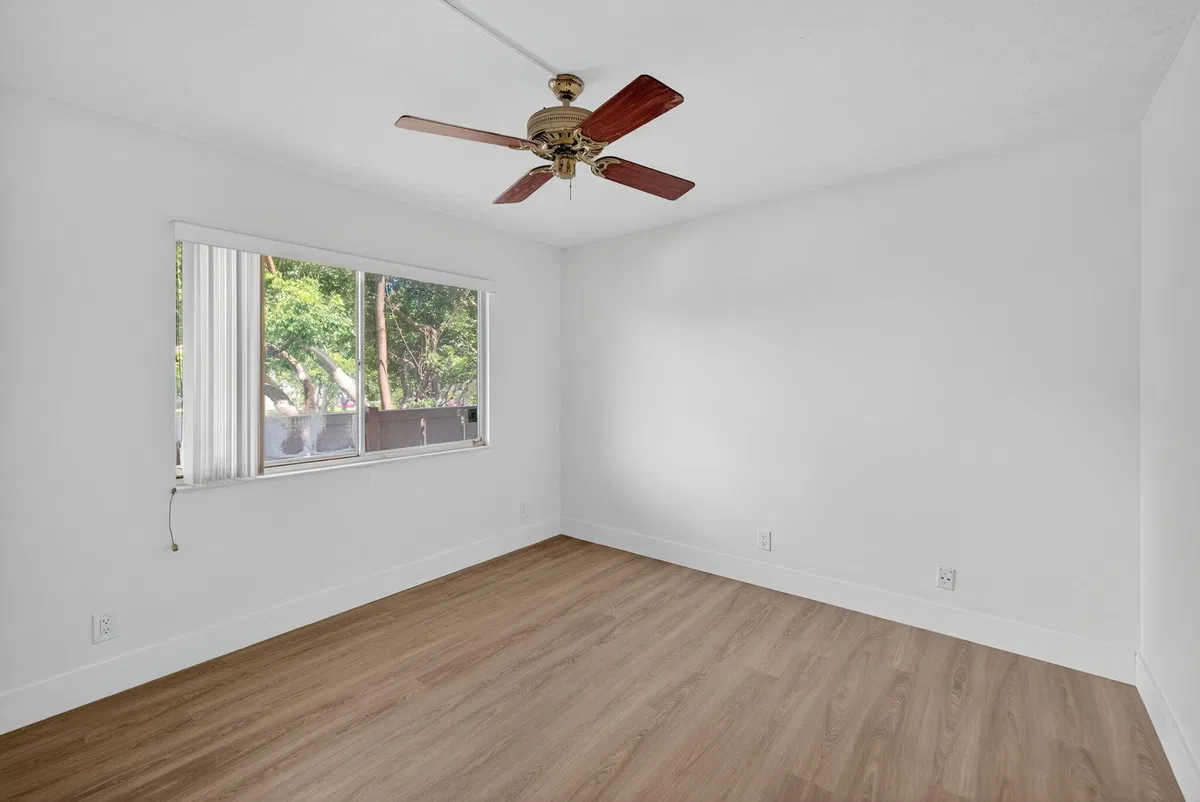  Unit 303 photo 13
