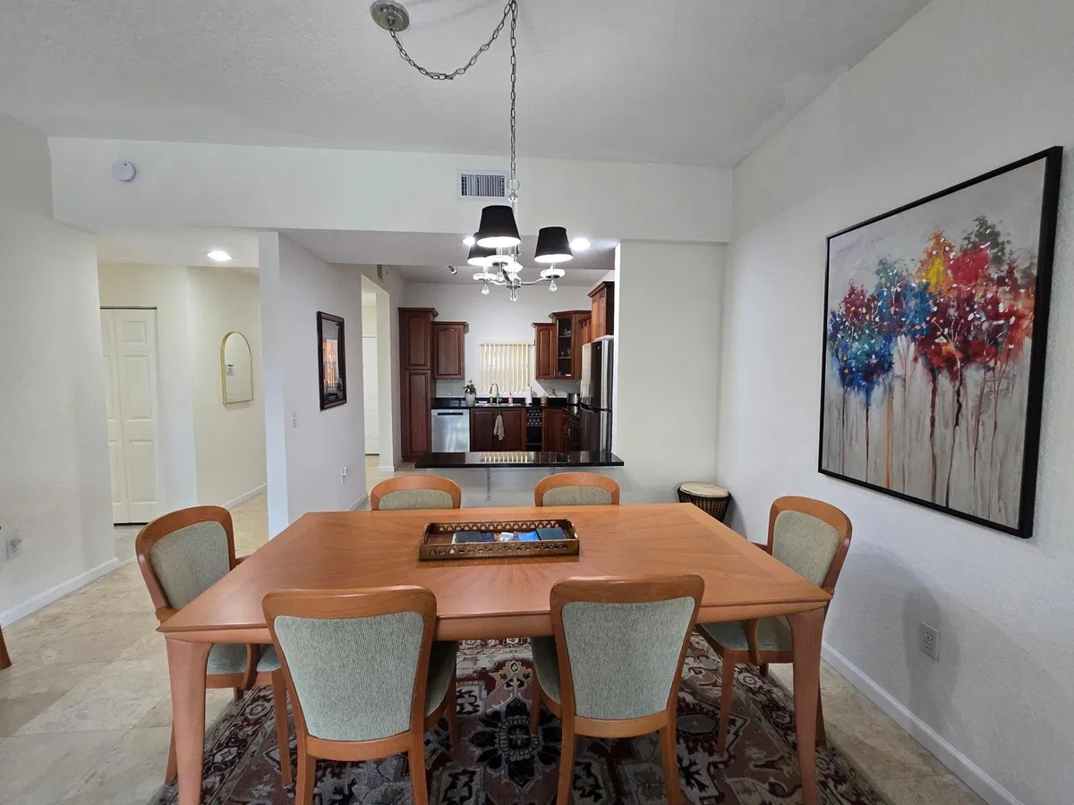 Unit 403 photo 16