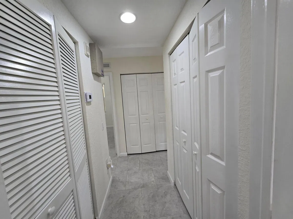 Unit 403 photo 43