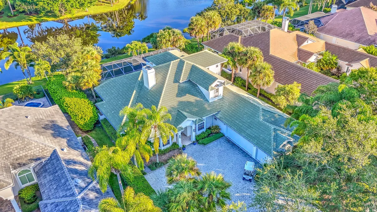 Willoughby Golf Club Residence
