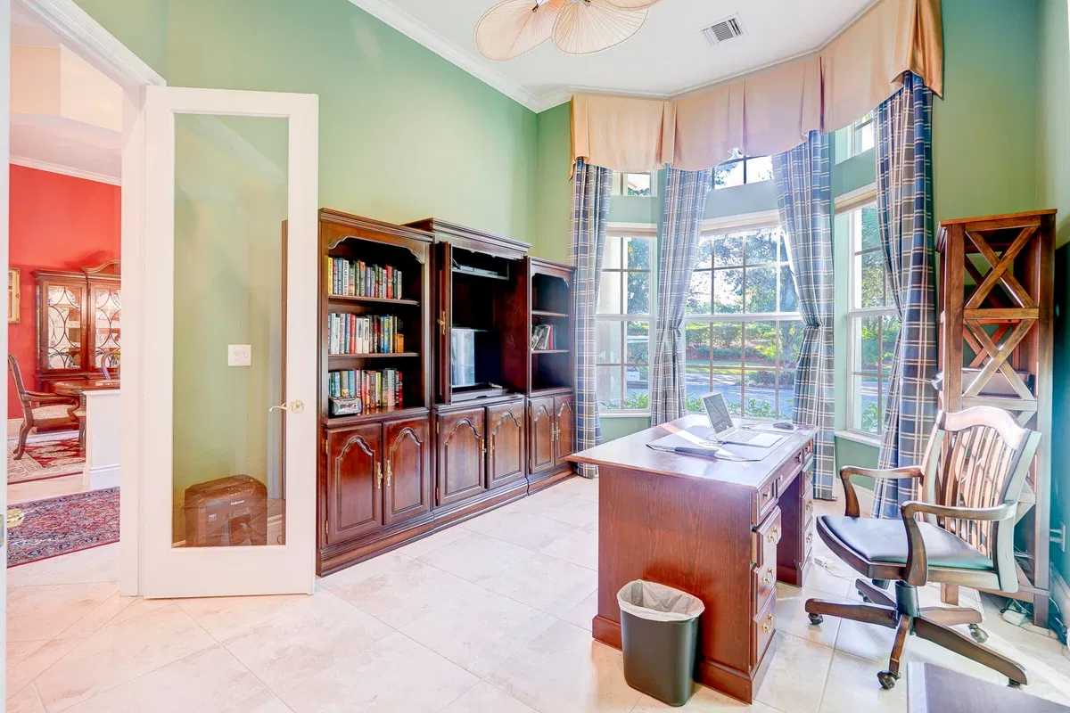 Willoughby Golf Club Residence photo 7