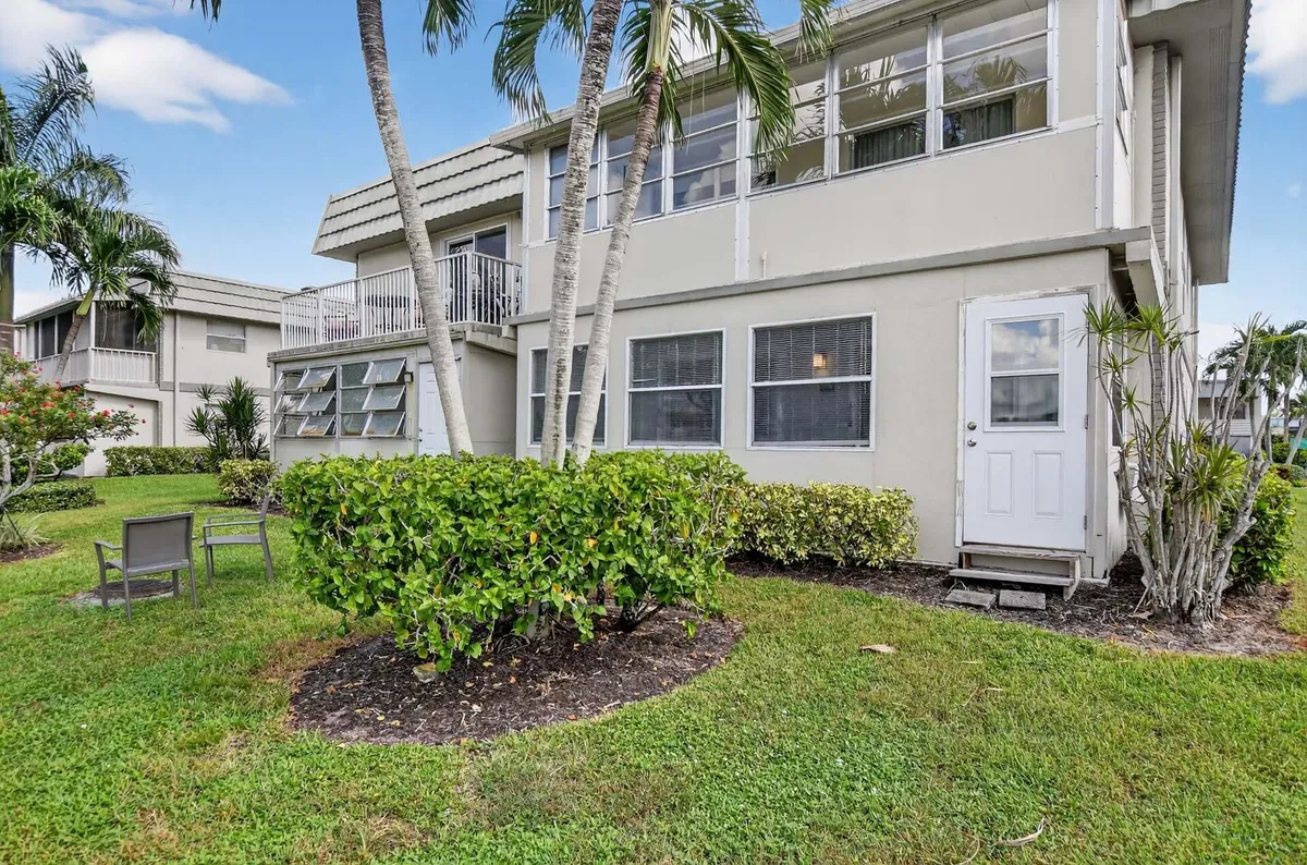 Residence photo 25