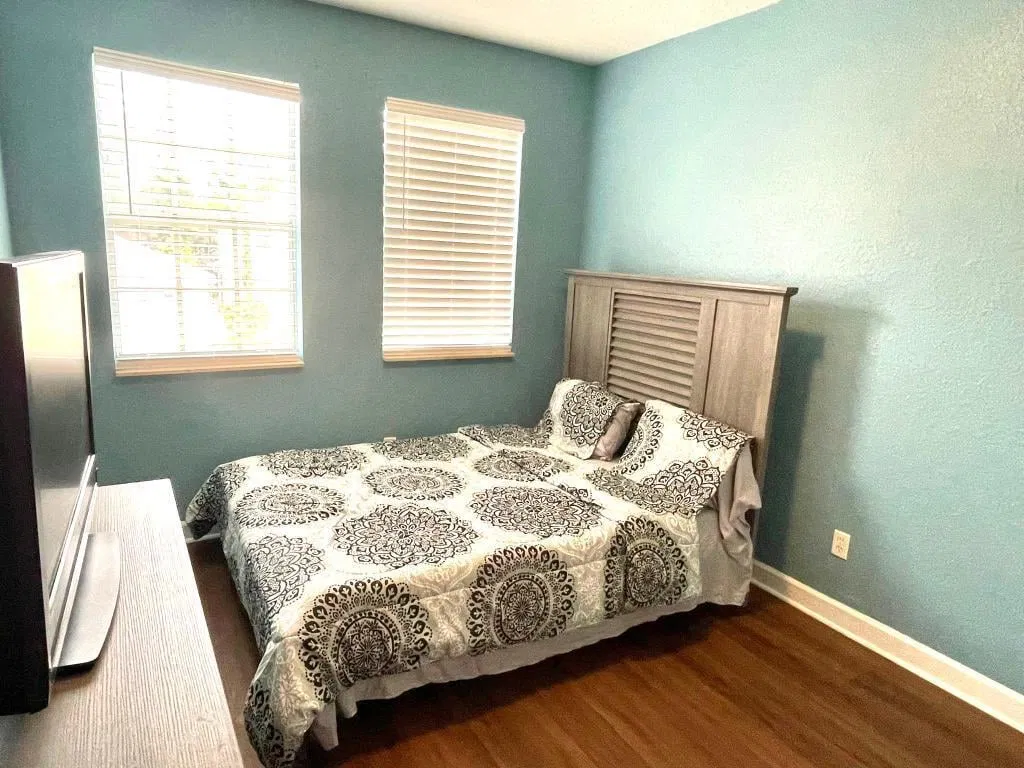 Residence photo 16