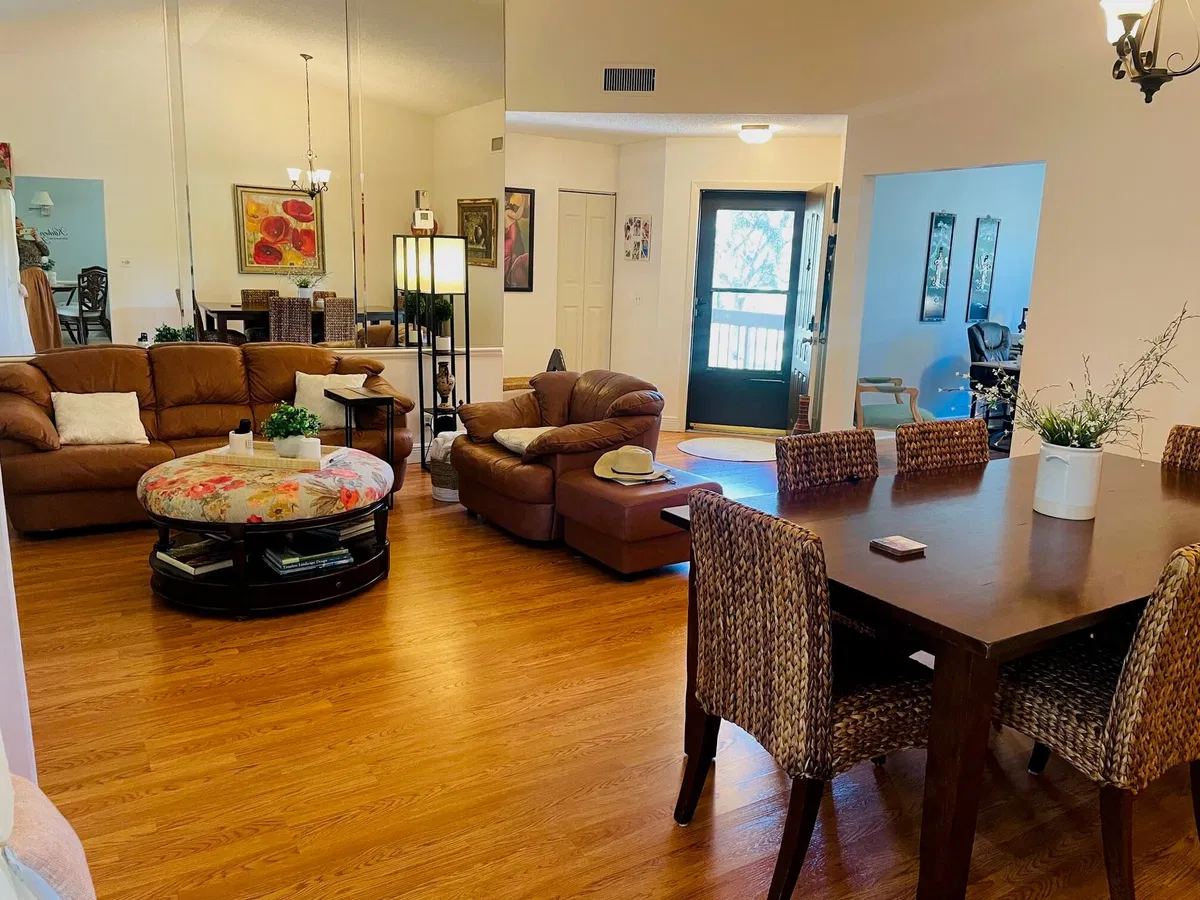 Unit 3204 photo 7