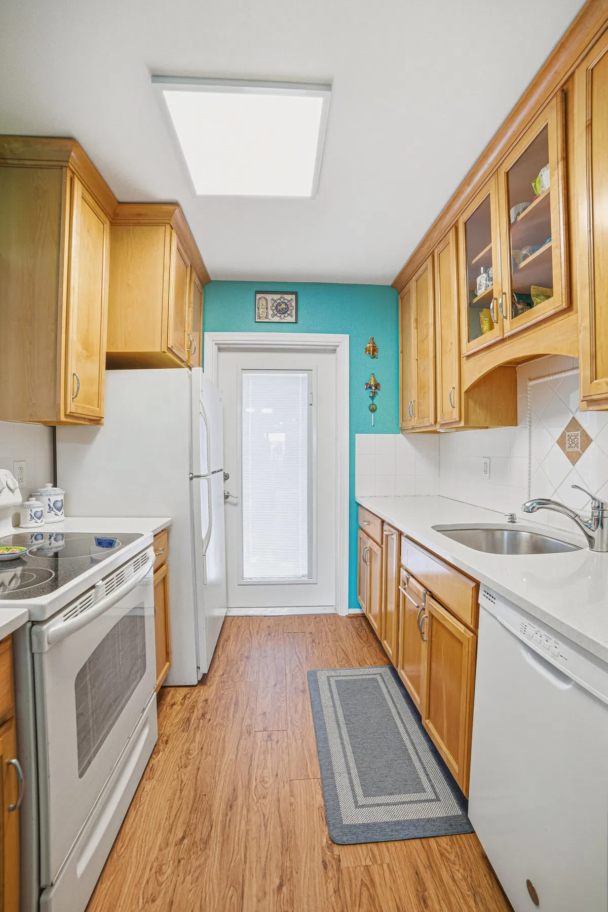  Unit 302 photo 22
