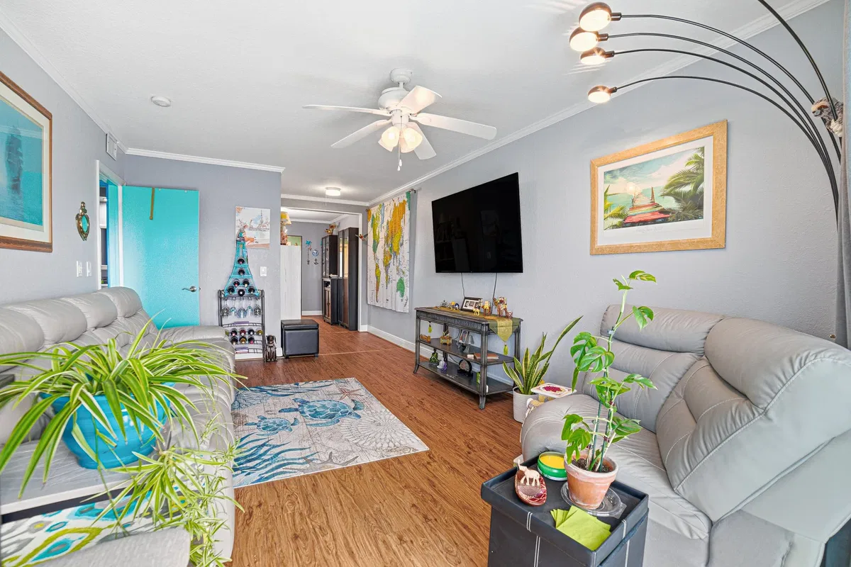  Unit 302 photo 25