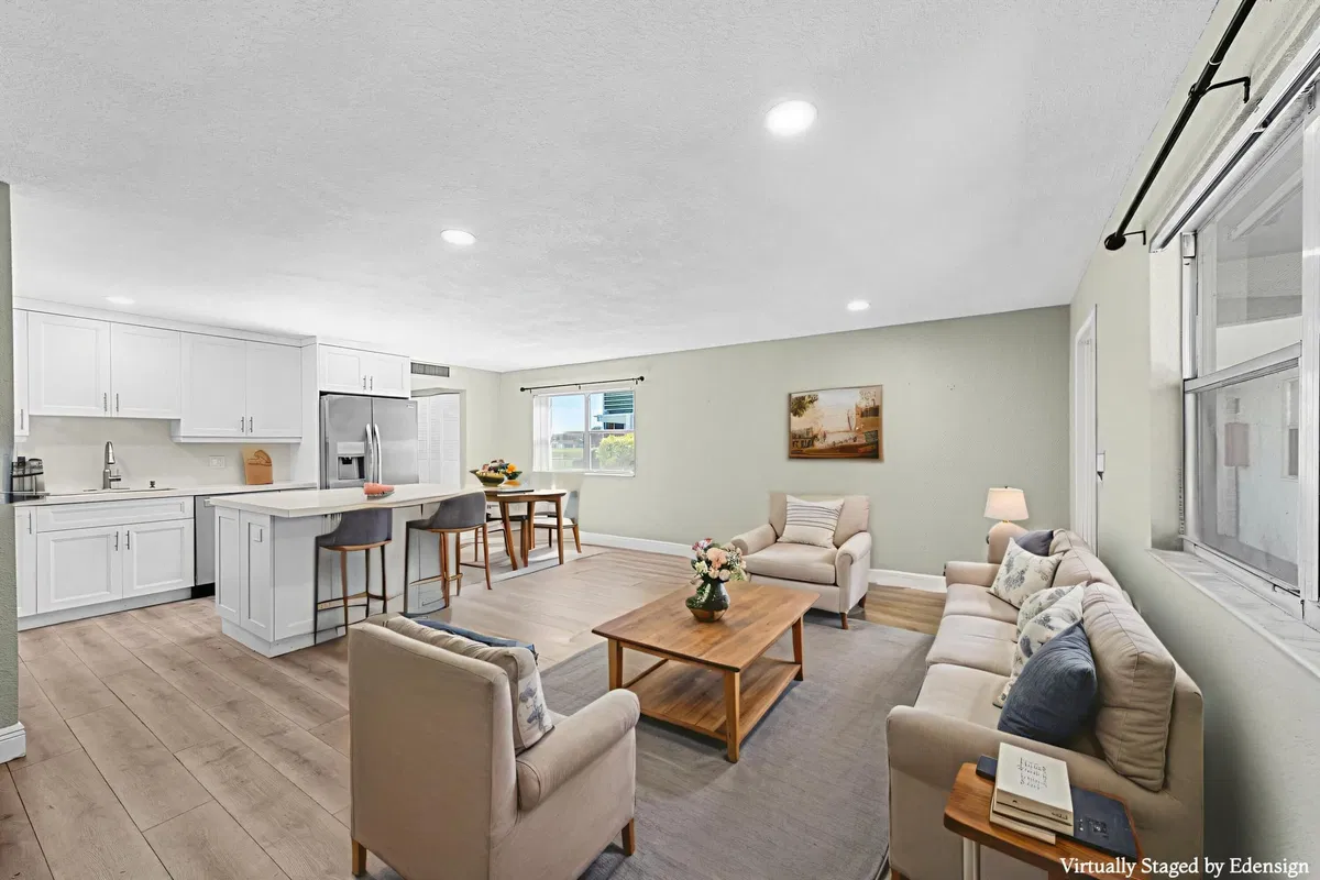 Residence photo 7