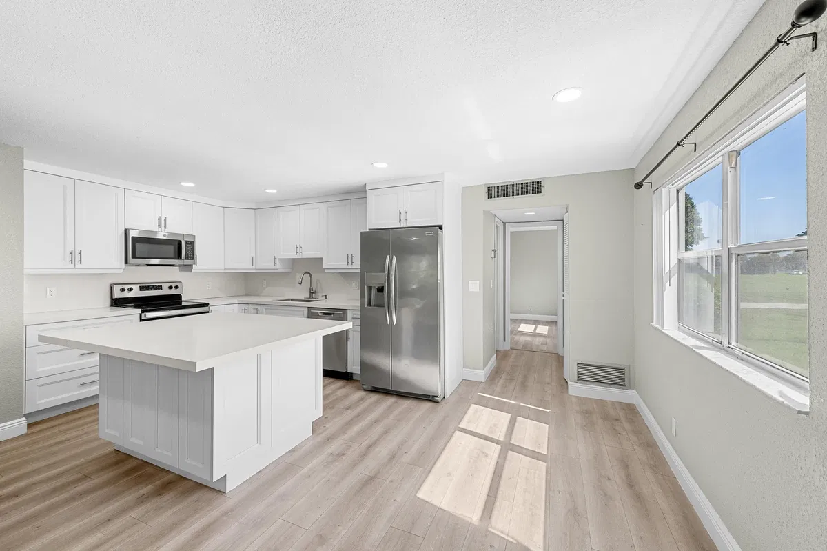 Residence photo 10