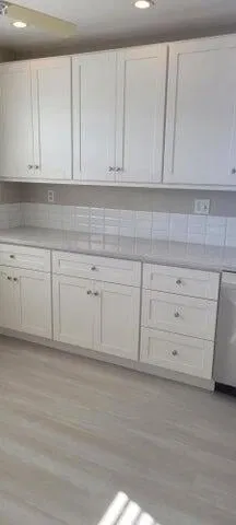 Unit 200 photo 25