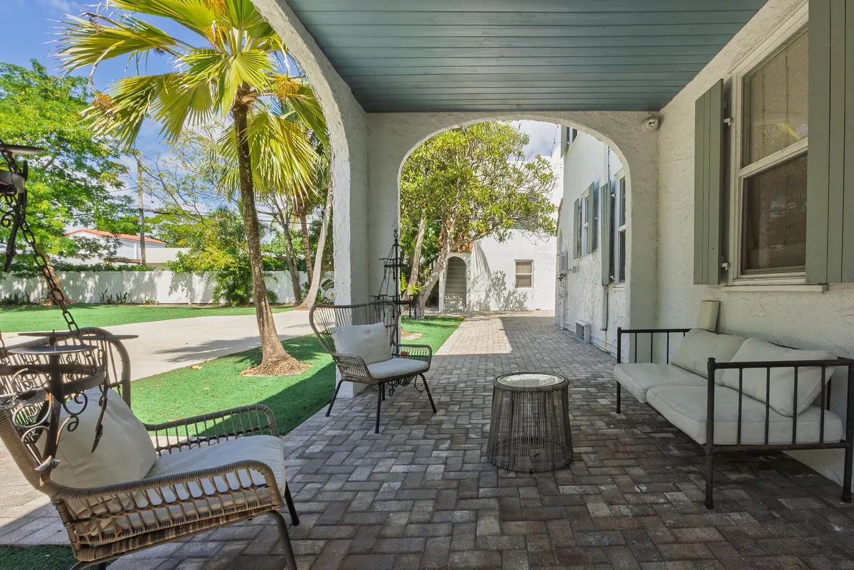 West Palm Beach Residence photo 16