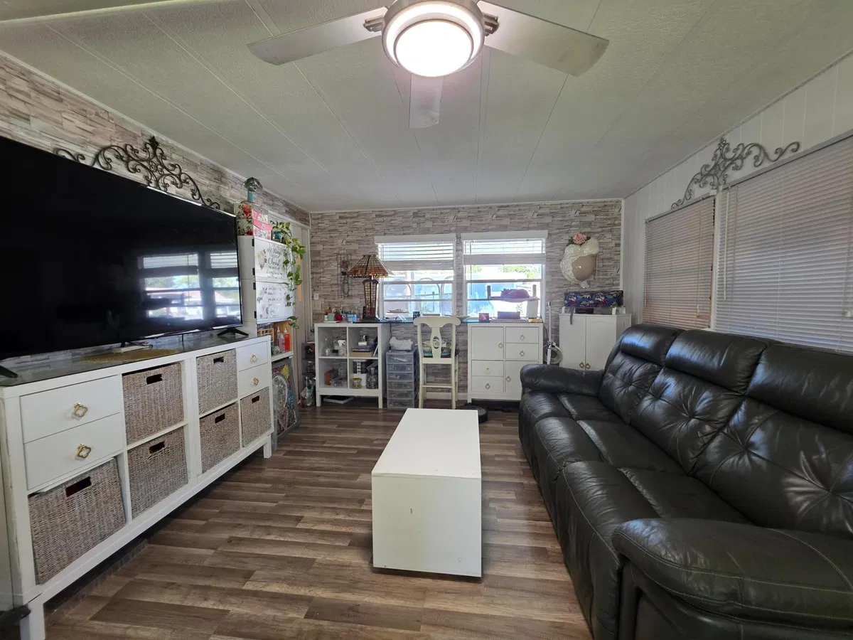  Residence photo 10