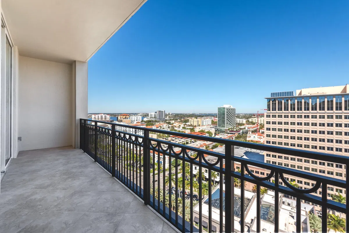CityPlace South Tower Residence photo 10