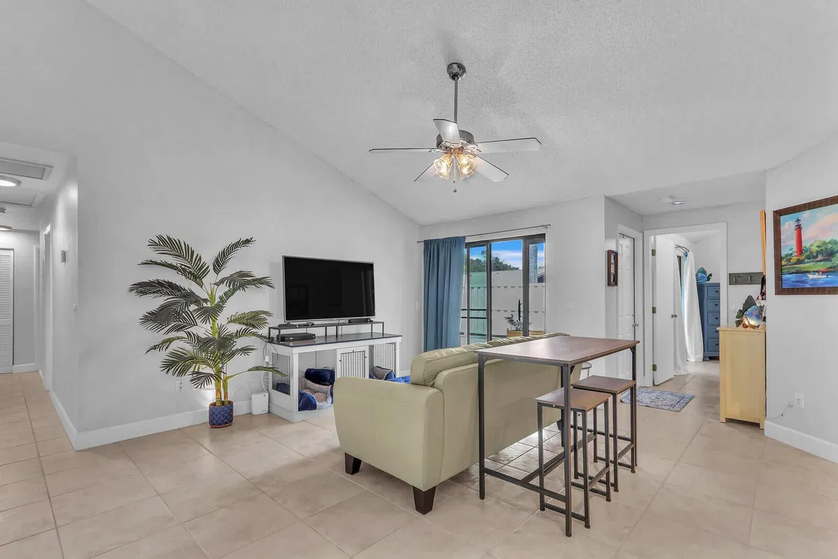 Old Palm Golf Club Residence photo 4