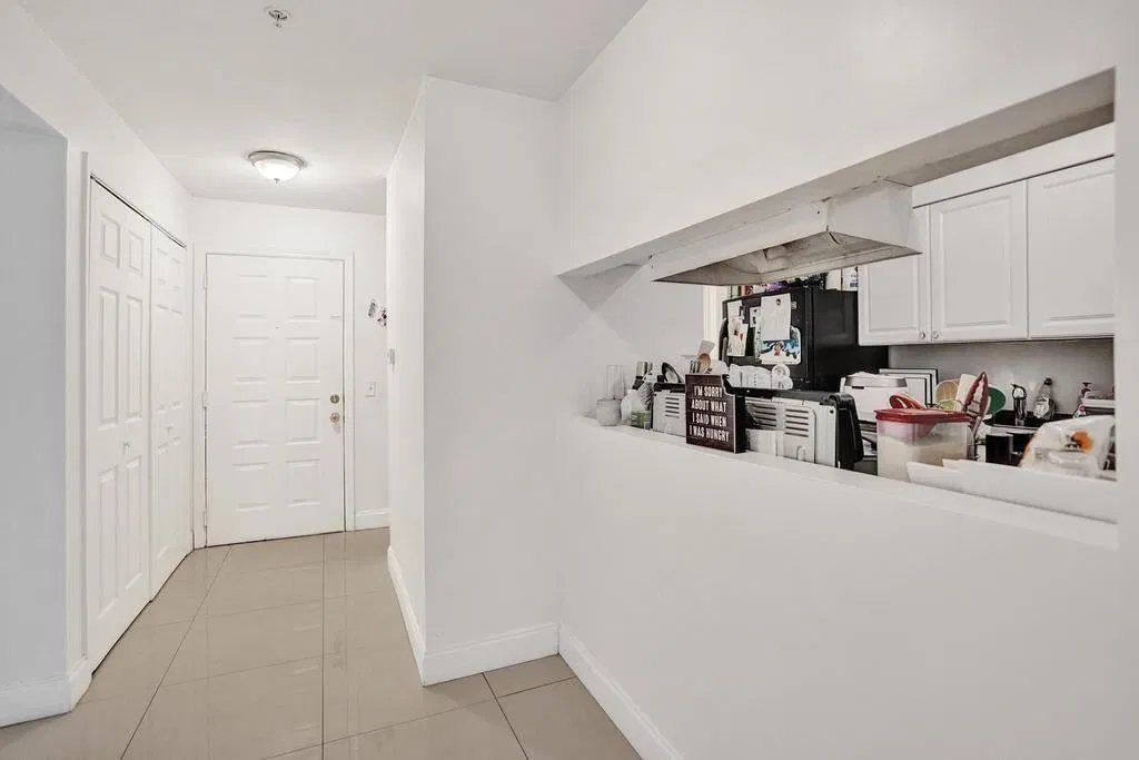  Unit 11 photo 22