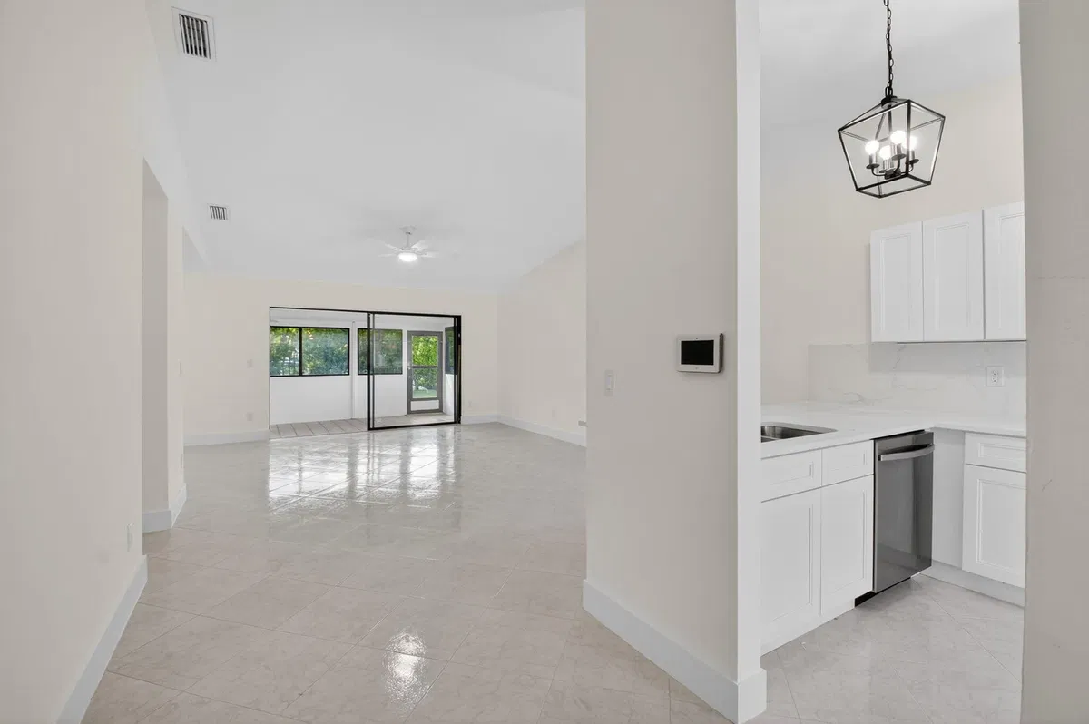 Residence photo 7