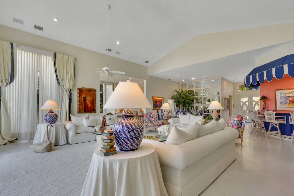 Frenchman's Creek Residence photo 16