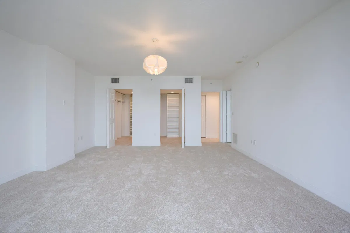 610 Clematis Unit 700-702 photo 10