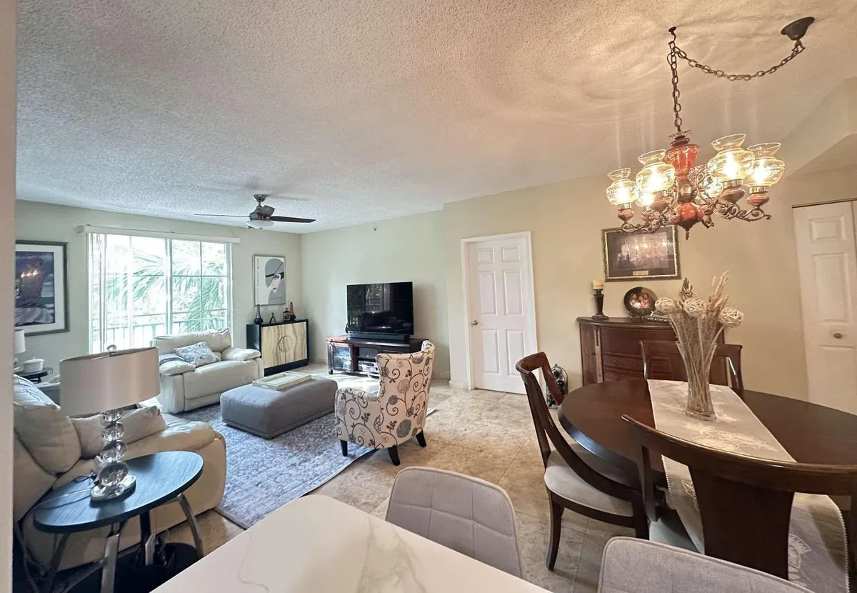 Courtyards in Cityplace Unit 215