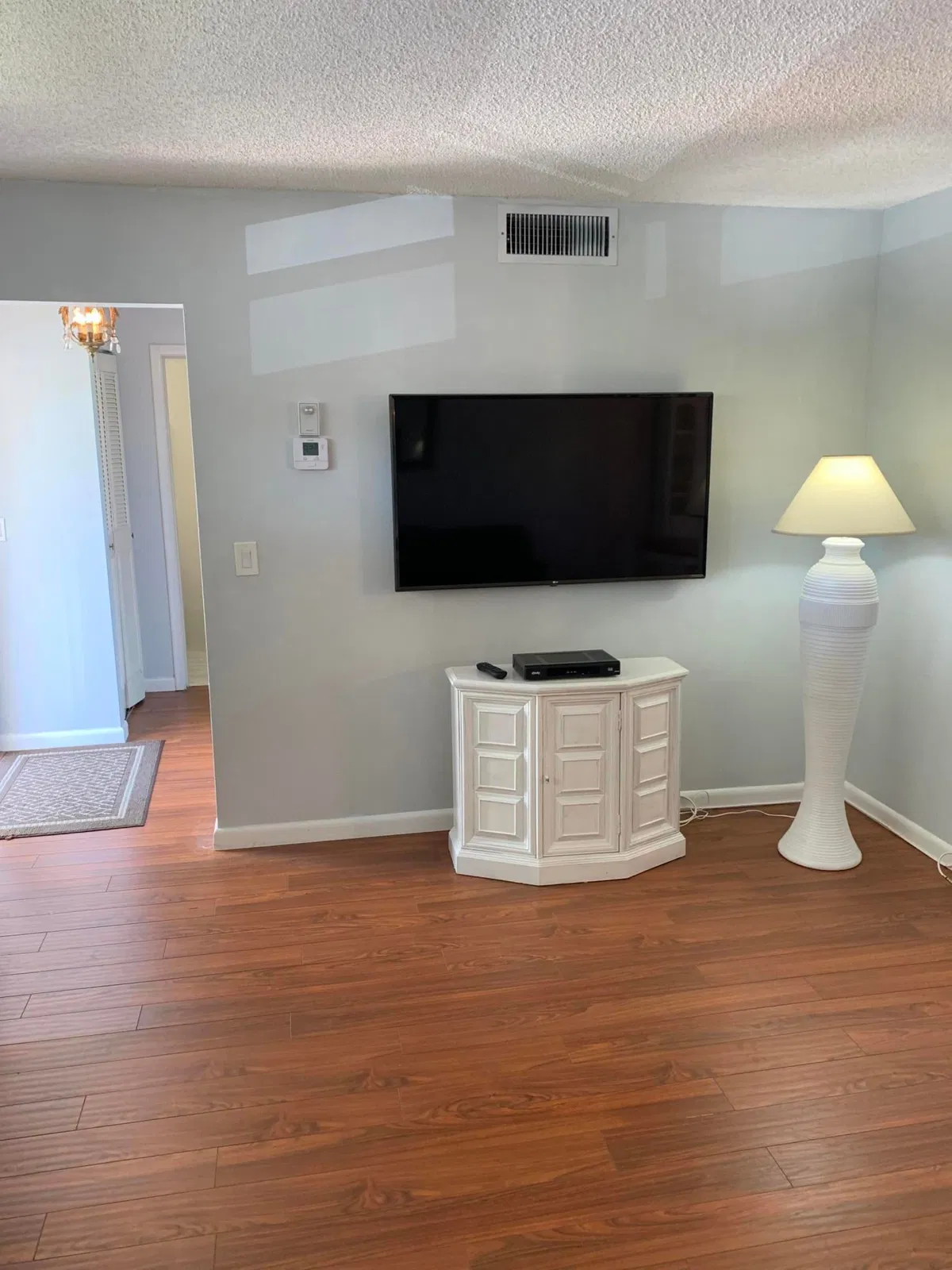 Unit 202 photo 7