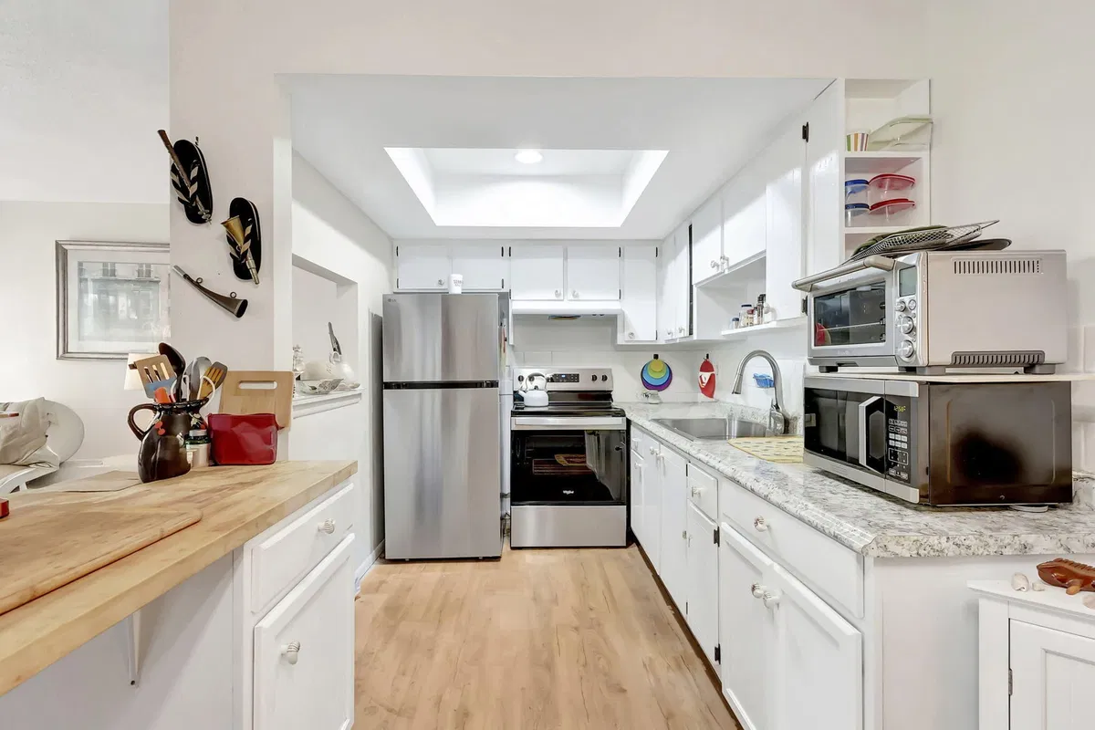 Unit 117-7 photo 13