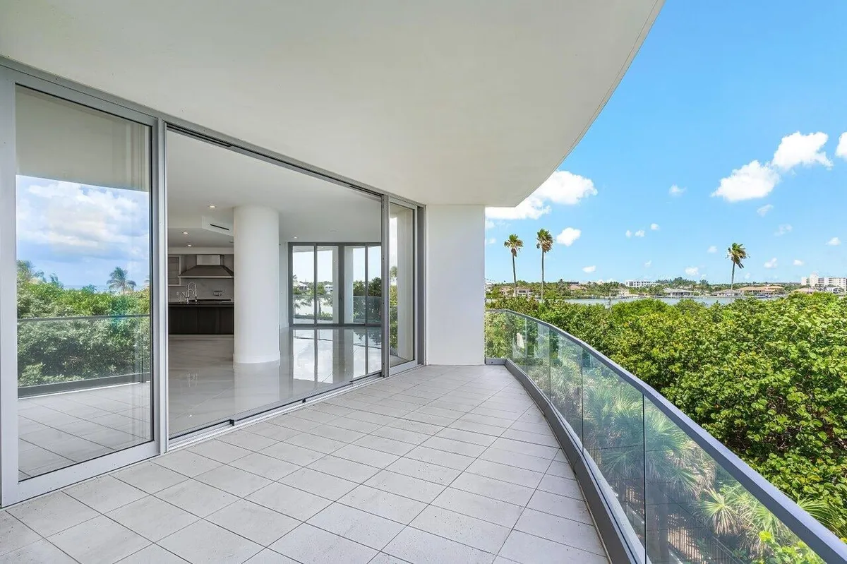 Seaglass Jupiter Island Unit 301 photo 10