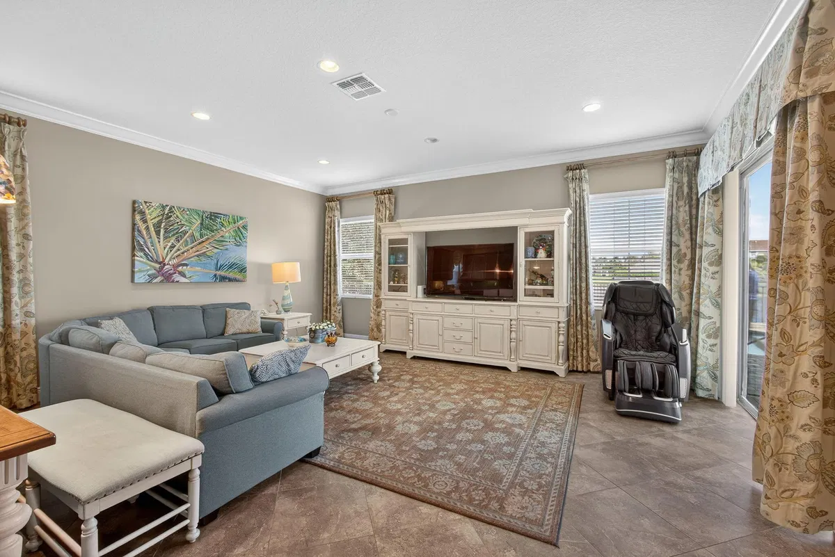  Residence photo 28