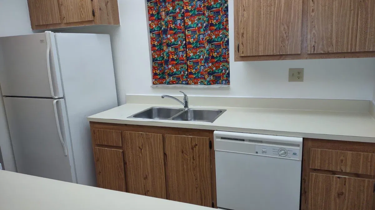 Unit J211 photo 7