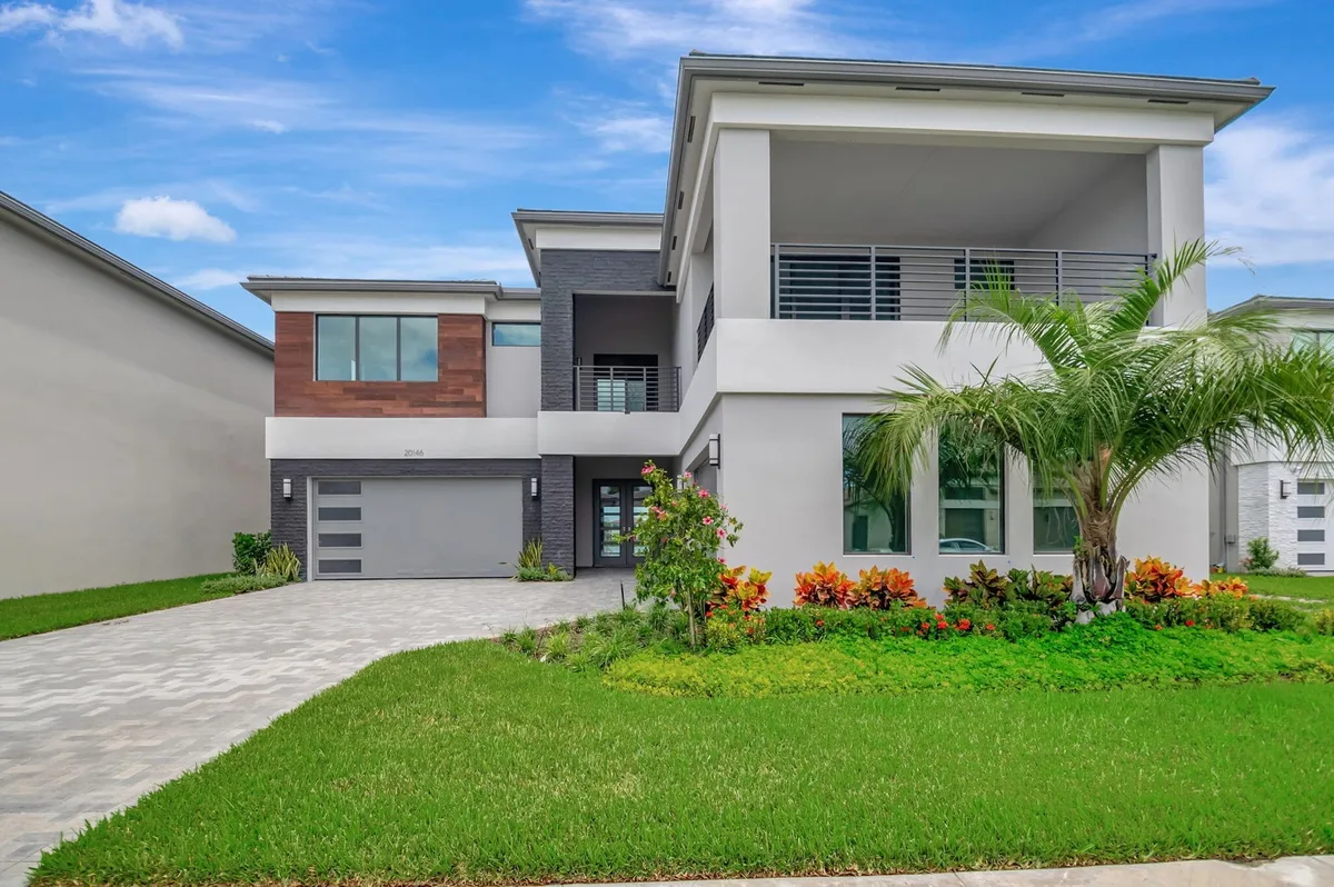 Lotus Palm Boca Raton Residence