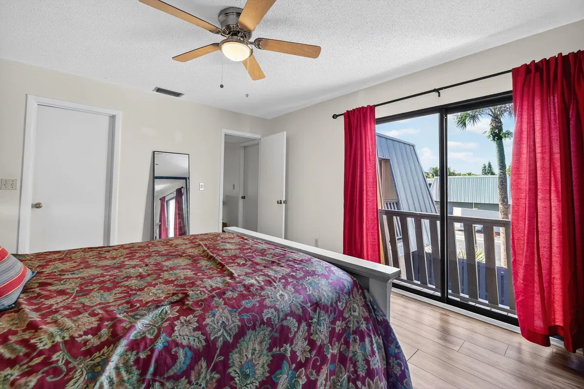 Residence photo 10