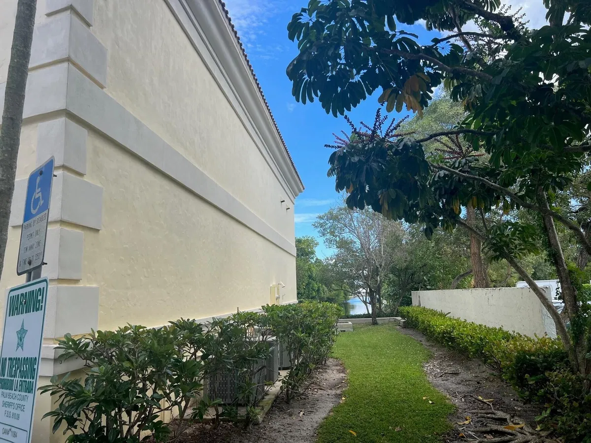 Residence photo 4