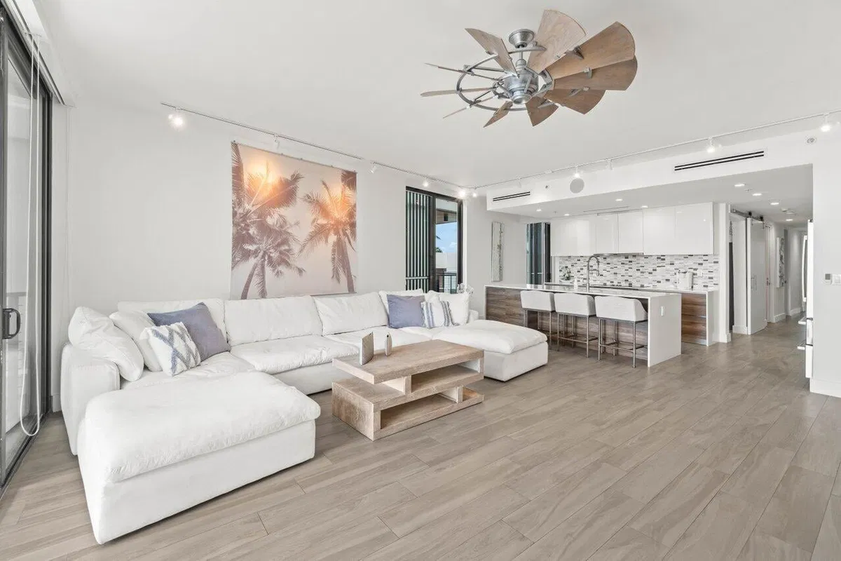 Singer Island Unit 304 photo 10