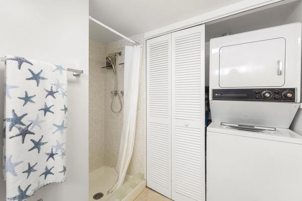 Unit 9-202 photo 13