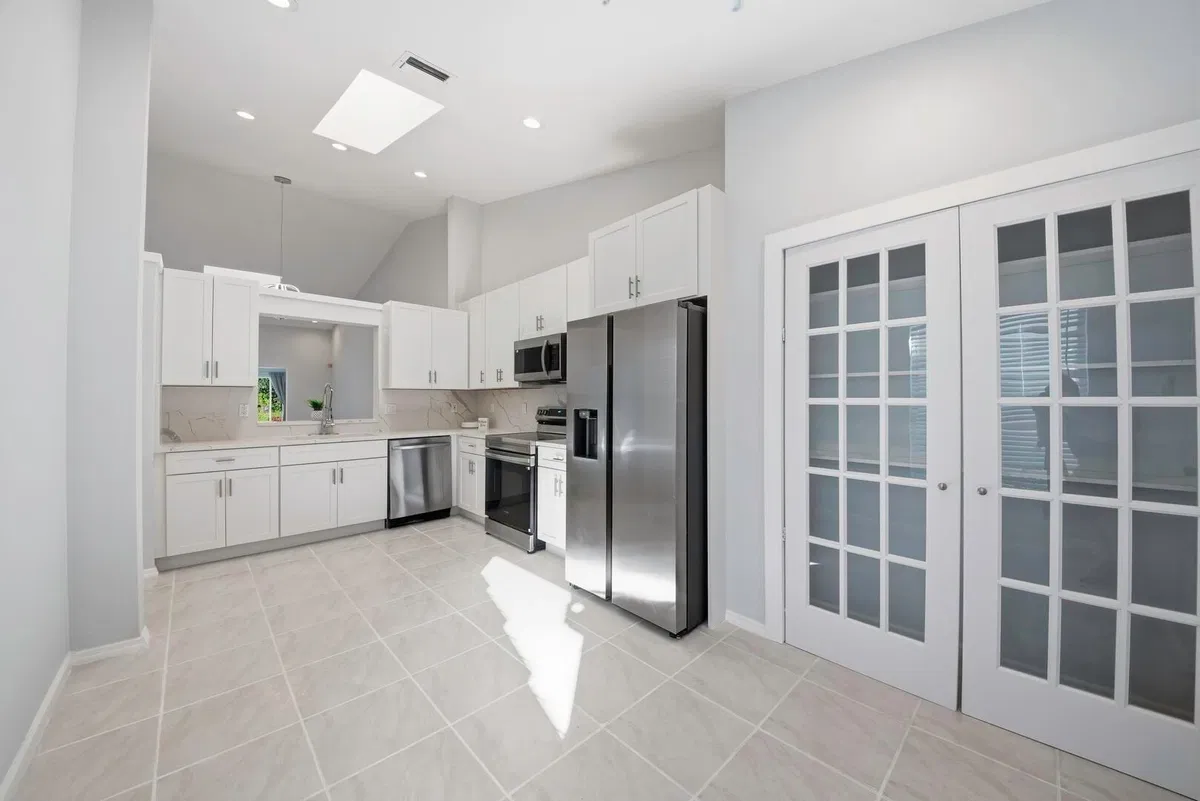  Residence photo 7