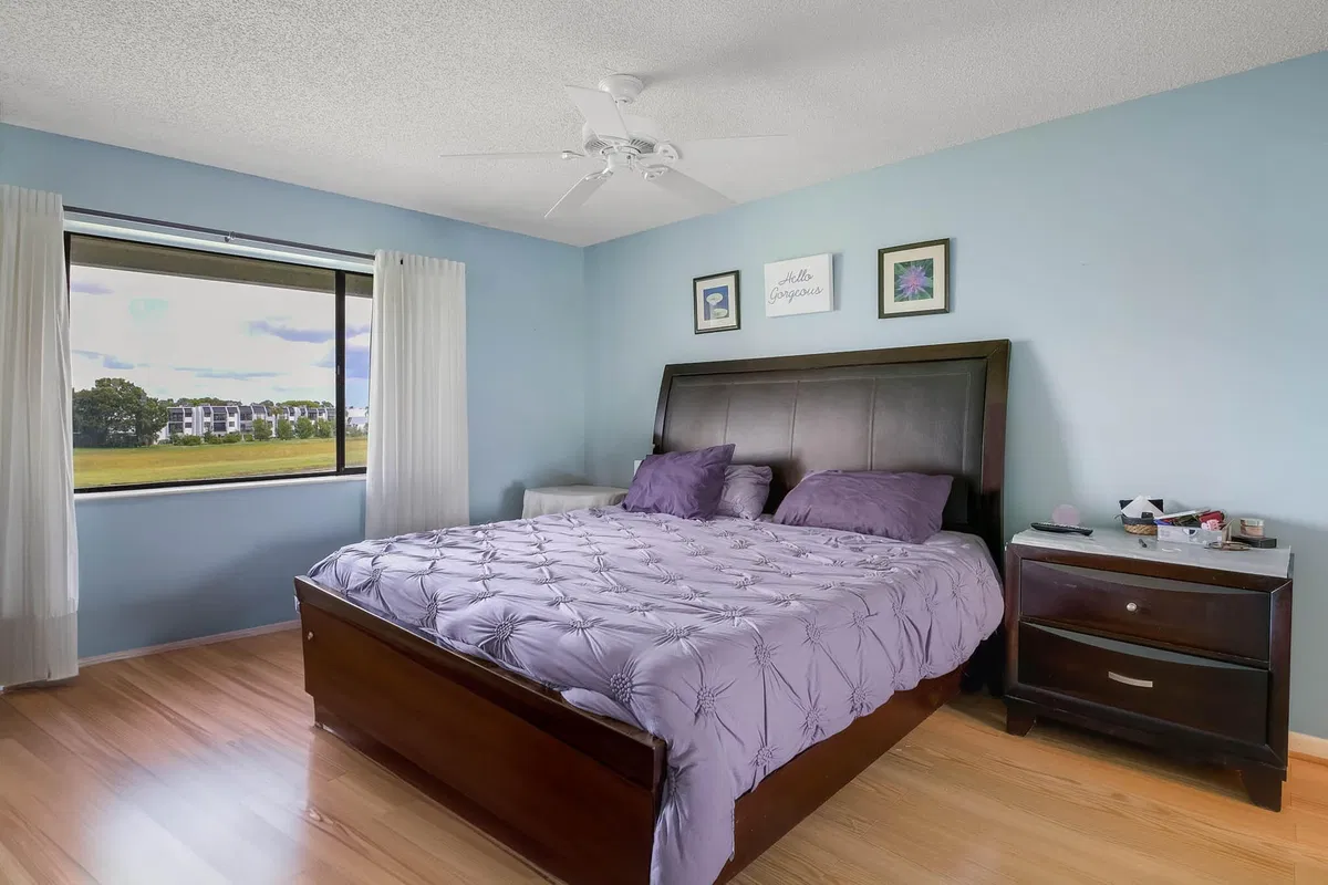  Unit 303 photo 10