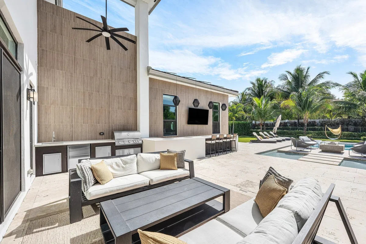 Boca Bridges Residence photo 4