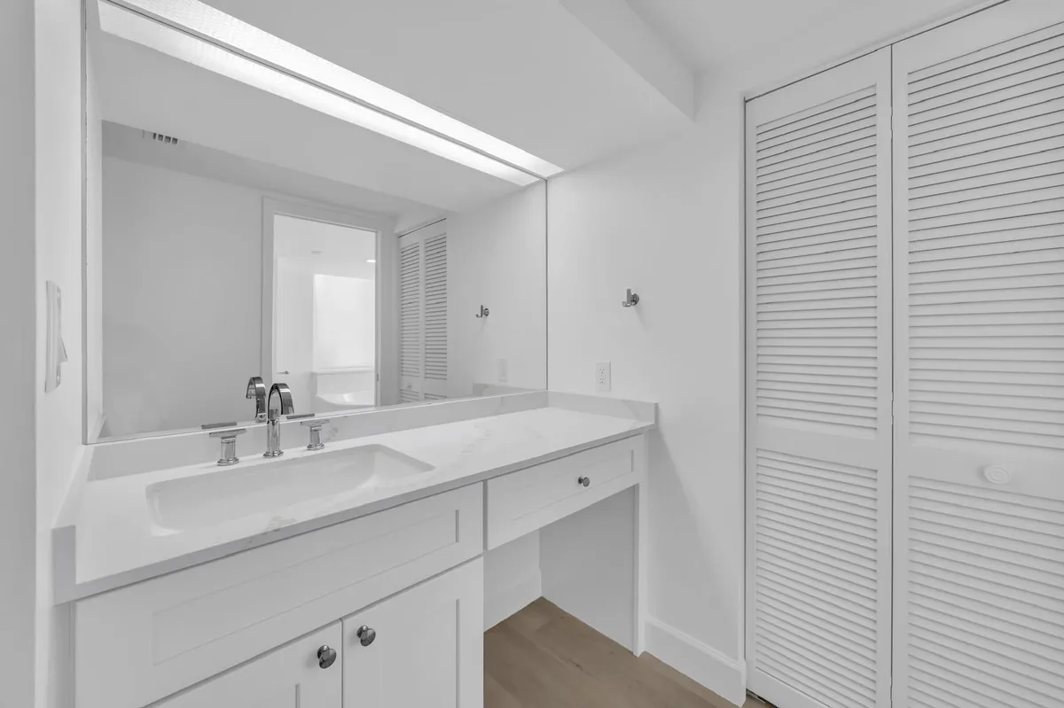 The Plaza of The Palm Beaches Unit 14h photo 13
