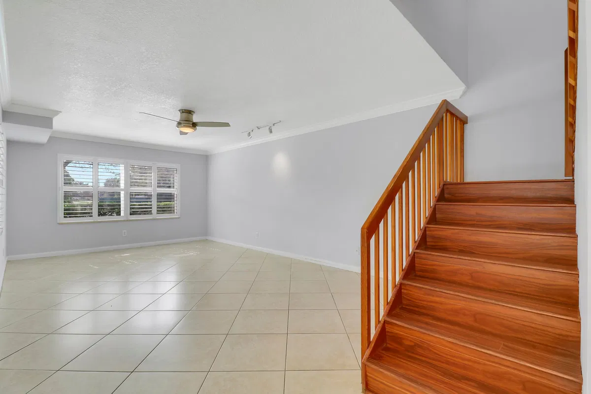  Residence photo 28