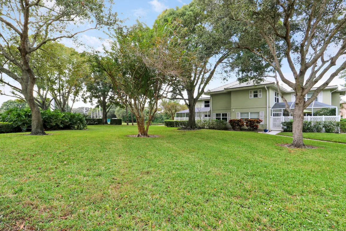  Residence photo 43