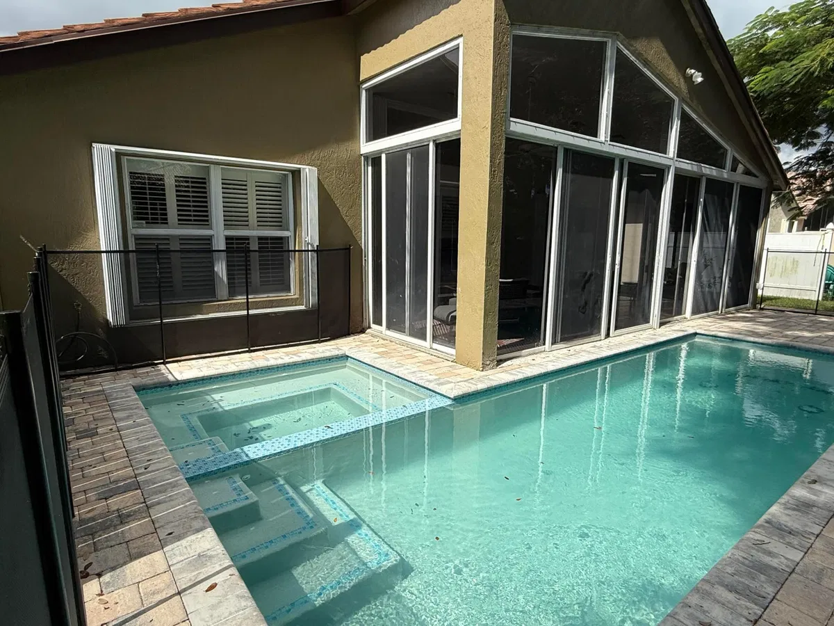  Residence photo 13