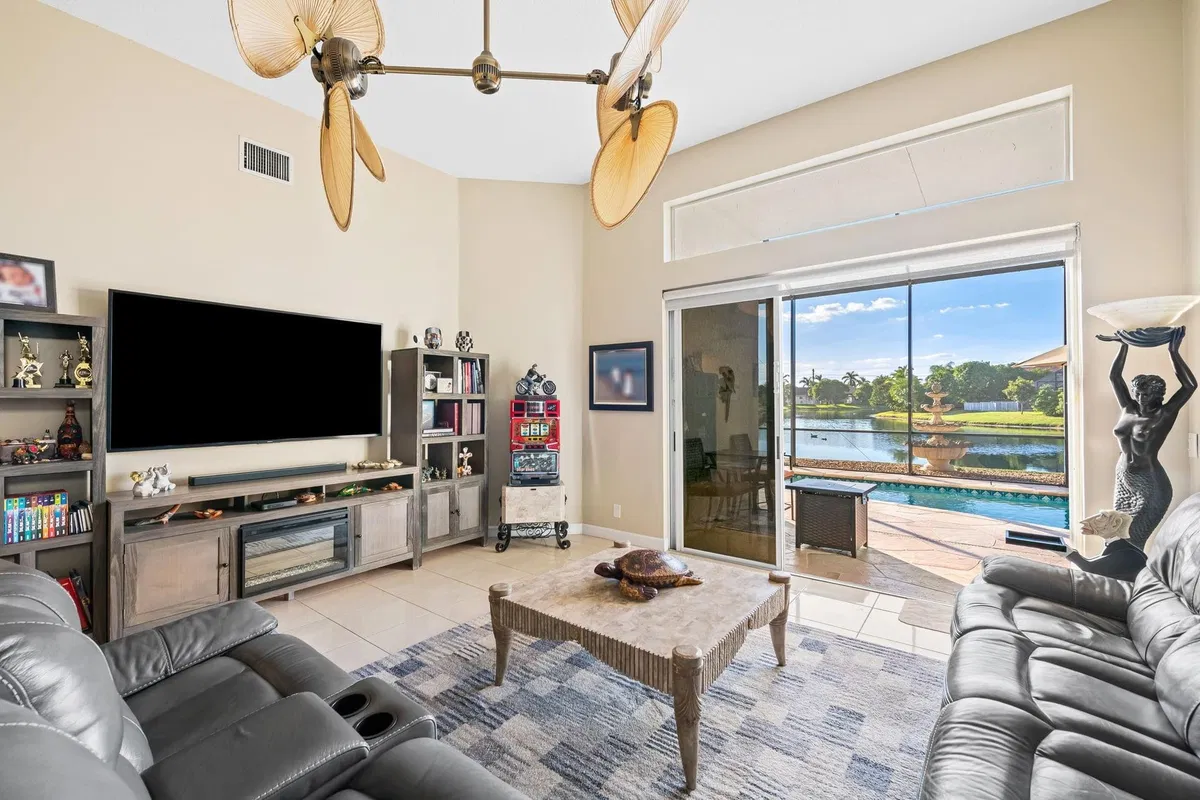 Boca Isles Residence photo 13