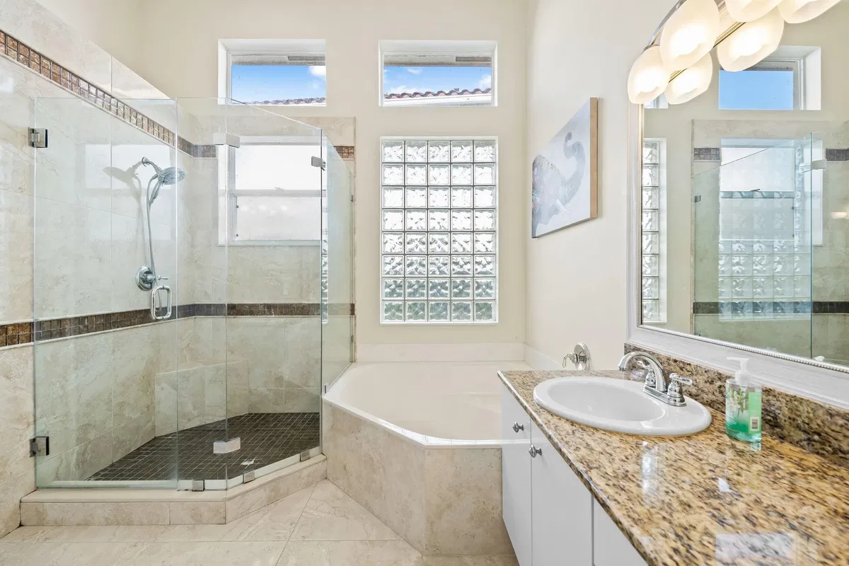 Boca Isles Residence photo 19