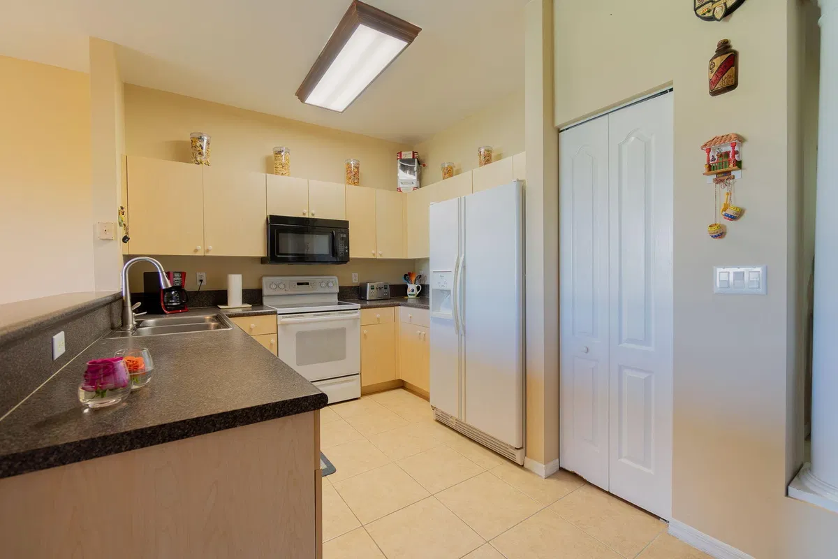 Residence photo 7