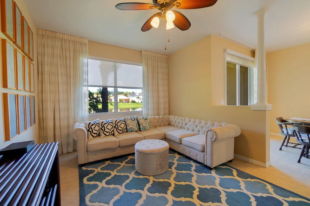 Residence photo 10