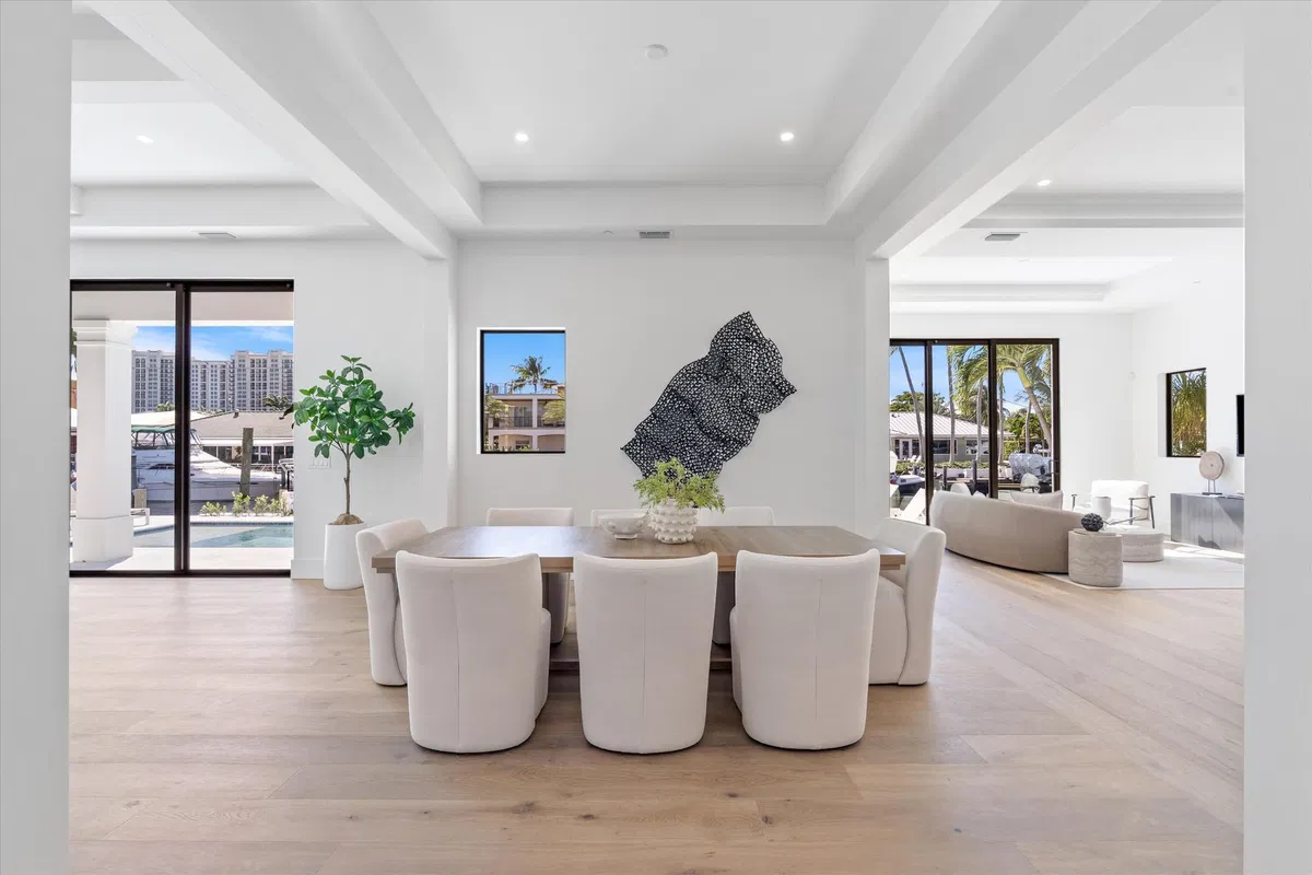 Palm Beach Isles Residence photo 10