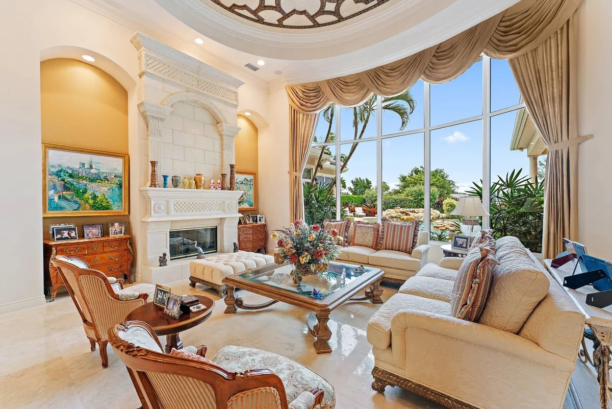 Jupiter Hills Residence photo 4