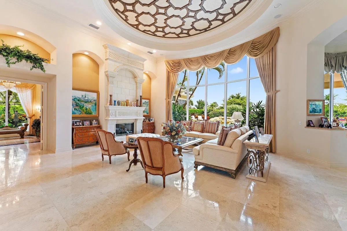 Jupiter Hills Residence photo 7